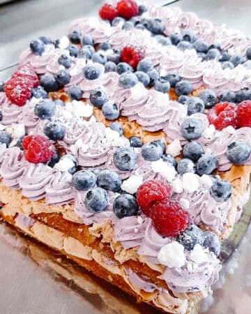 Juhlapalvelu Remar, catering-palvelu, pitopalvelu kuopio, juhlapalvelu, juhlatarjoilut, täytekakku, kakku juhliin, suklaakakku